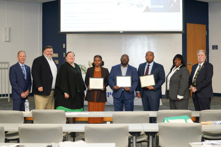 Left to Right: Bob Brown, Chairperson Harford County Veterans Commission, Lem Parrish – Director Harford County Office of Economic Development, Angela Rose – President and CEO Harford County Chamber of Commerce, Pandora Thompson, Joe Triplett, David Armstrong, Warline Bryant – Harford County Project Opportunity<sup>SM</sup> Facilitator, Joe Giordano – Founder Project Opportunity