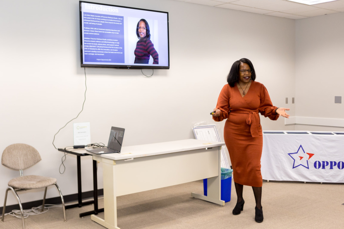 Nikke Welch Business Pitch